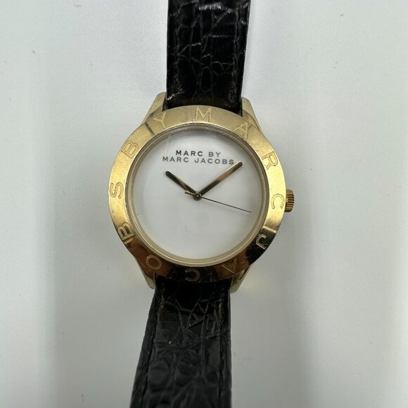 Marc By Marc Jacobs Blade Watch Women Gold Tone Black Band New Battery 9" - Picture 3 of 15